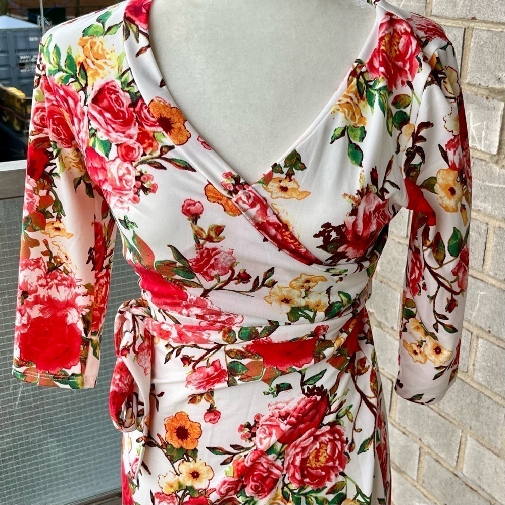 Lara Floral Wrap Maxi Dress Size S - Picture 3 of 7